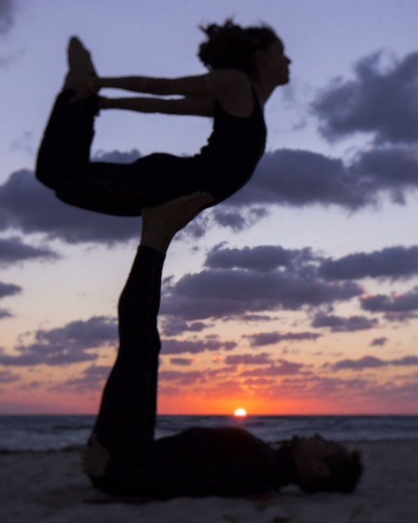 AcroYoga for Couples in Florida